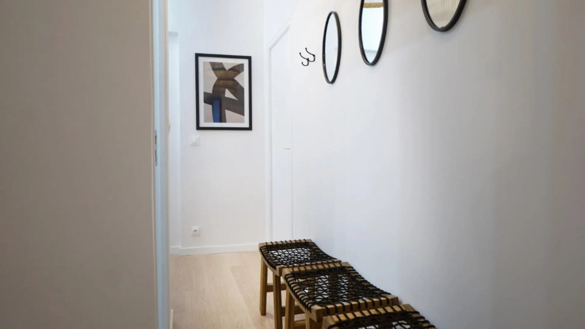 Comfortable And Ideally Located In 15 Apartment